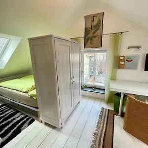  Privatunterkunft Zentrale Idylle In
